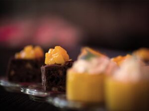 Dessertvariationen mit Früchten